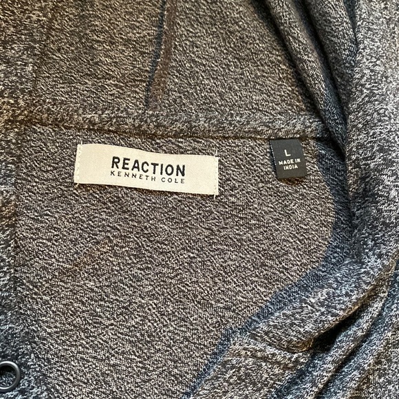 NWOT Men’s Large Kenneth Cole Hooded Long Sleeve V neck in Charcoal Gray - Picture 2 of 6